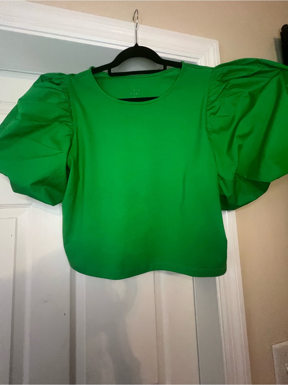 a new day Kelly Green Puff Sleeve Crop Top